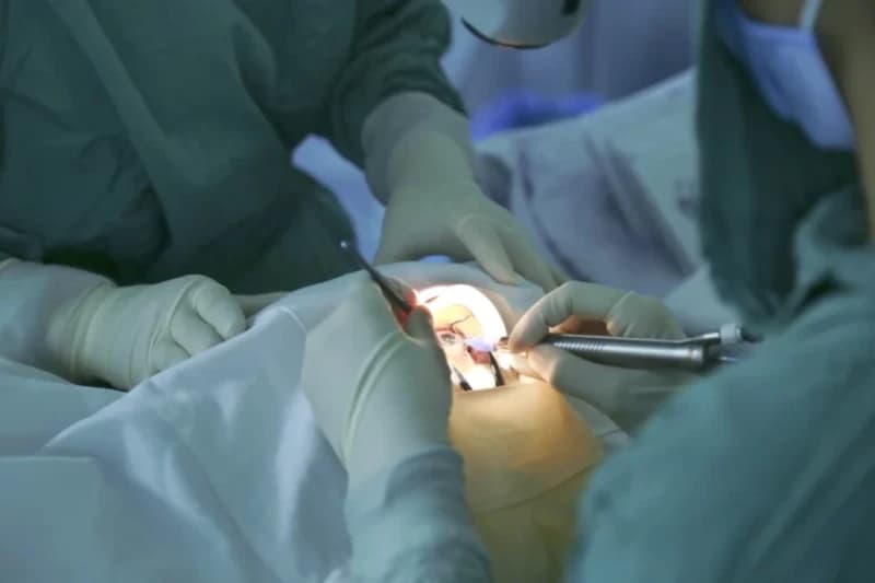 Xóa bỏ “màn sương” đục thể thủy tinh nhờ những tiến bộ của y học hiện đại – Phẫu thuật Phaco