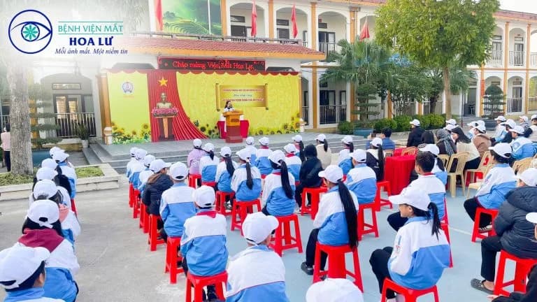 Bệnh viện Mắt Hoa Lư đồng hành chăm sóc mắt học đường tại Trường THCS Đồng Hướng – Kim Sơn